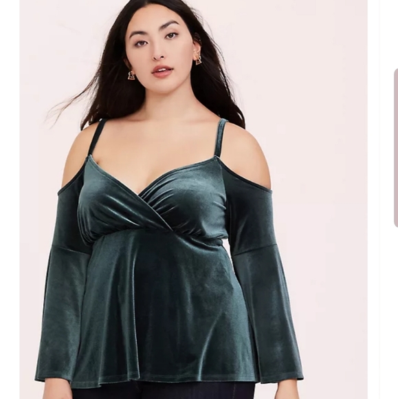 Green velvet torrid shirt - Picture 1 of 3